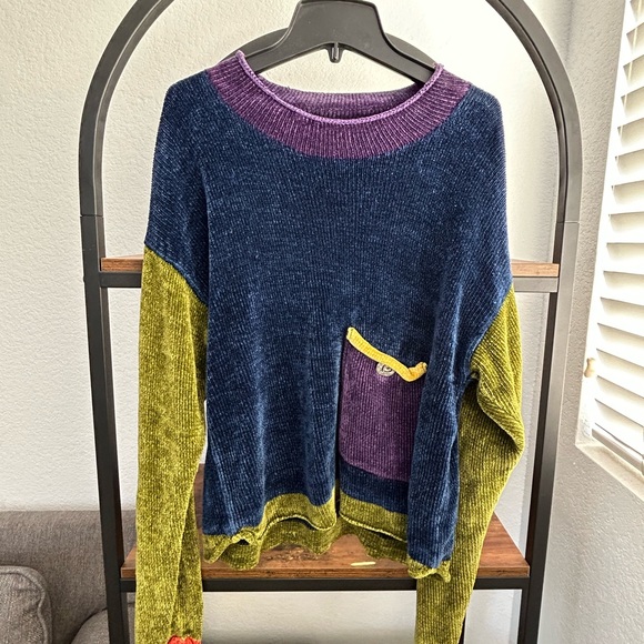 Ani Barrie Sweater - Picture 1 of 3
